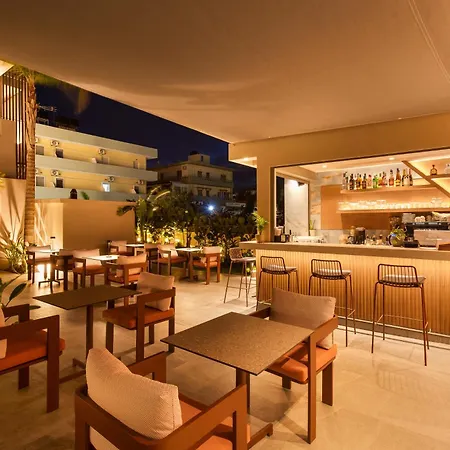 Cosmeen Lifestyle Boutique Aparthotel