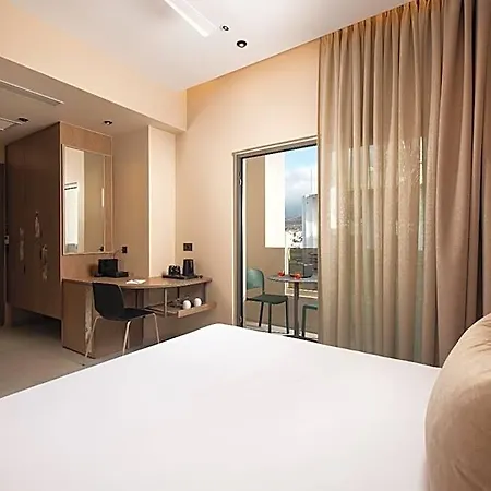 Cosmeen Lifestyle Boutique Apartahotel 4*