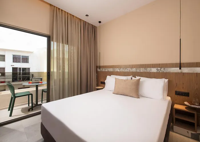 Cosmeen Lifestyle Boutique 4*