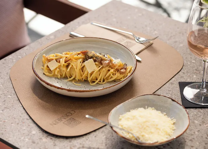 Cosmeen Lifestyle Boutique