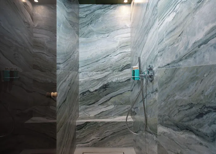 Cosmeen Lifestyle Boutique 4*