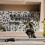 Cosmeen Lifestyle Boutique מלון דירות